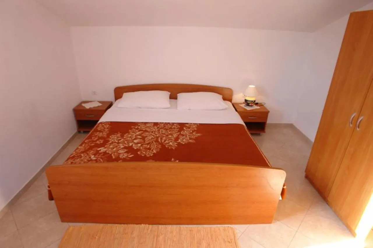 Apartments Tinka Povljana Croazia