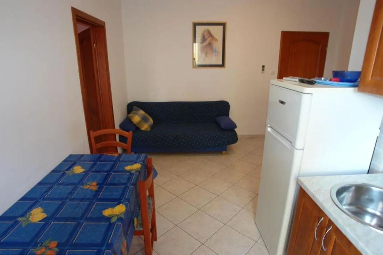 Affittacamere Apartments Tinka Povljana