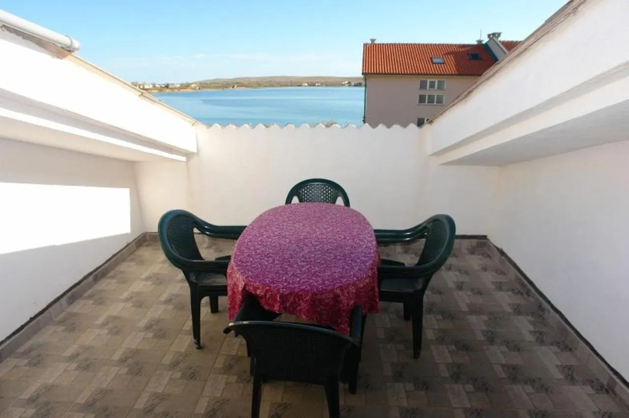 Affittacamere Apartments Tinka Povljana