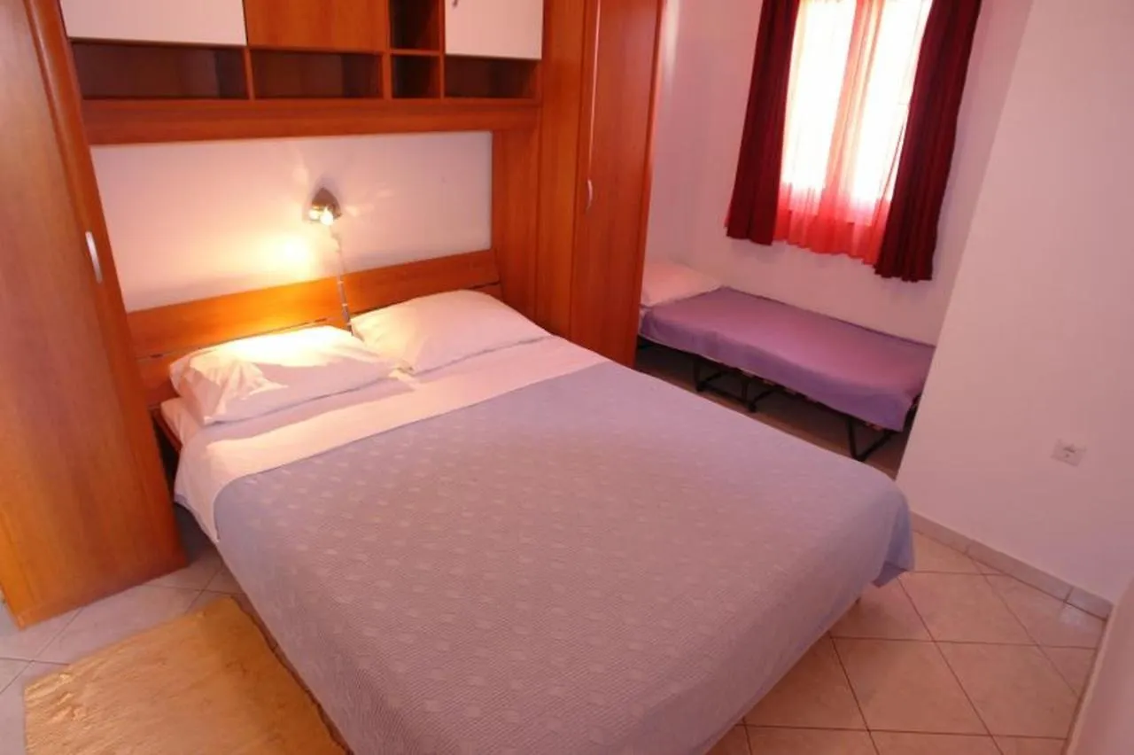 Affittacamere Apartments Tinka Povljana
